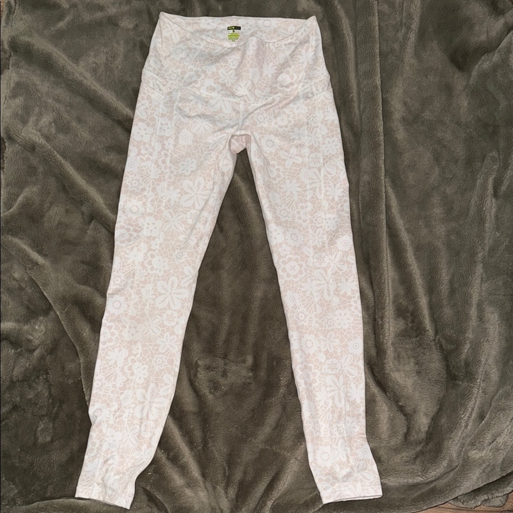 POPFLEX Floral Patterned Leggings - Cream - Picture 5 of 7
